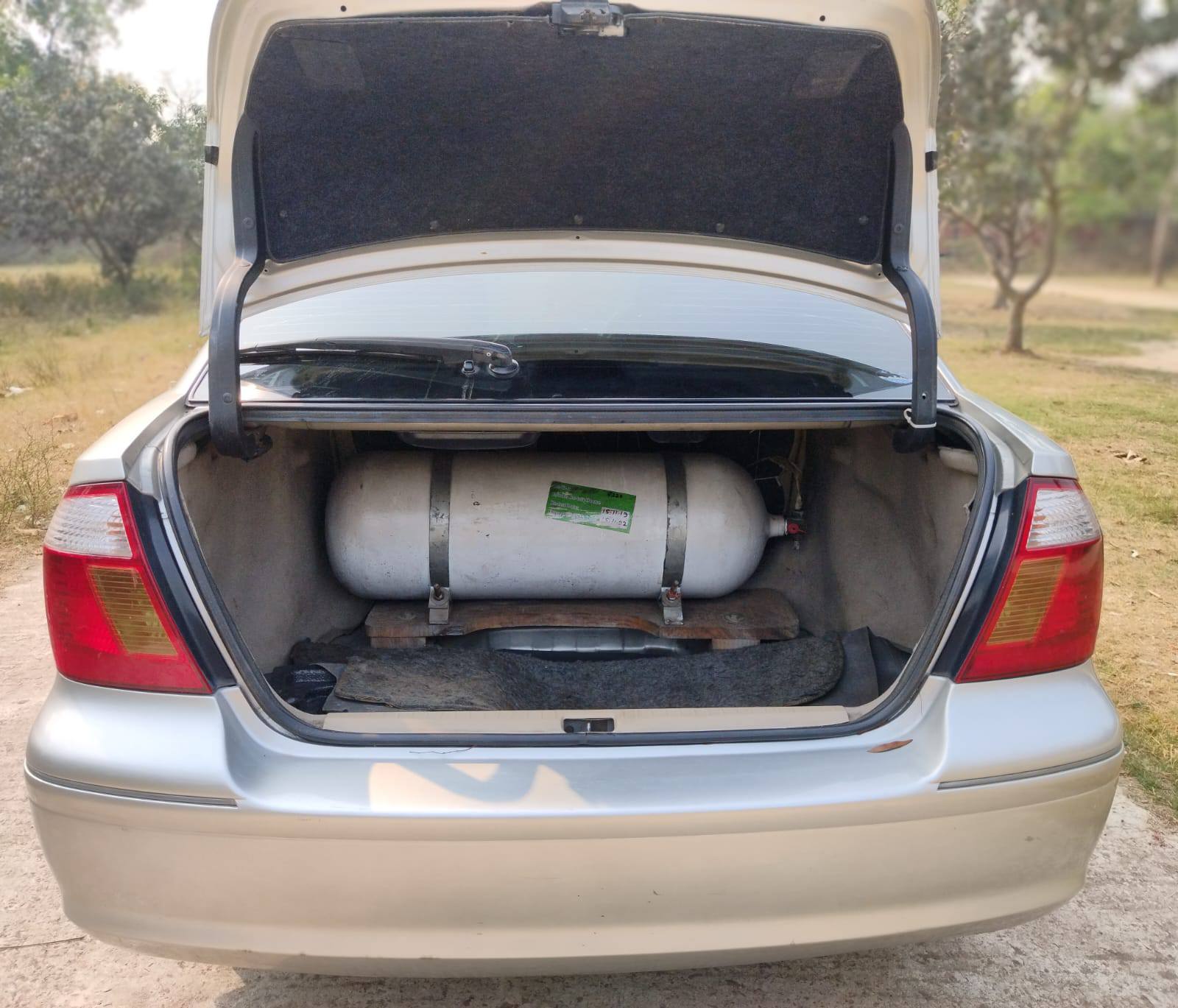 Toyota Premio 2002 For Sale in Dhaka Mohammadpur