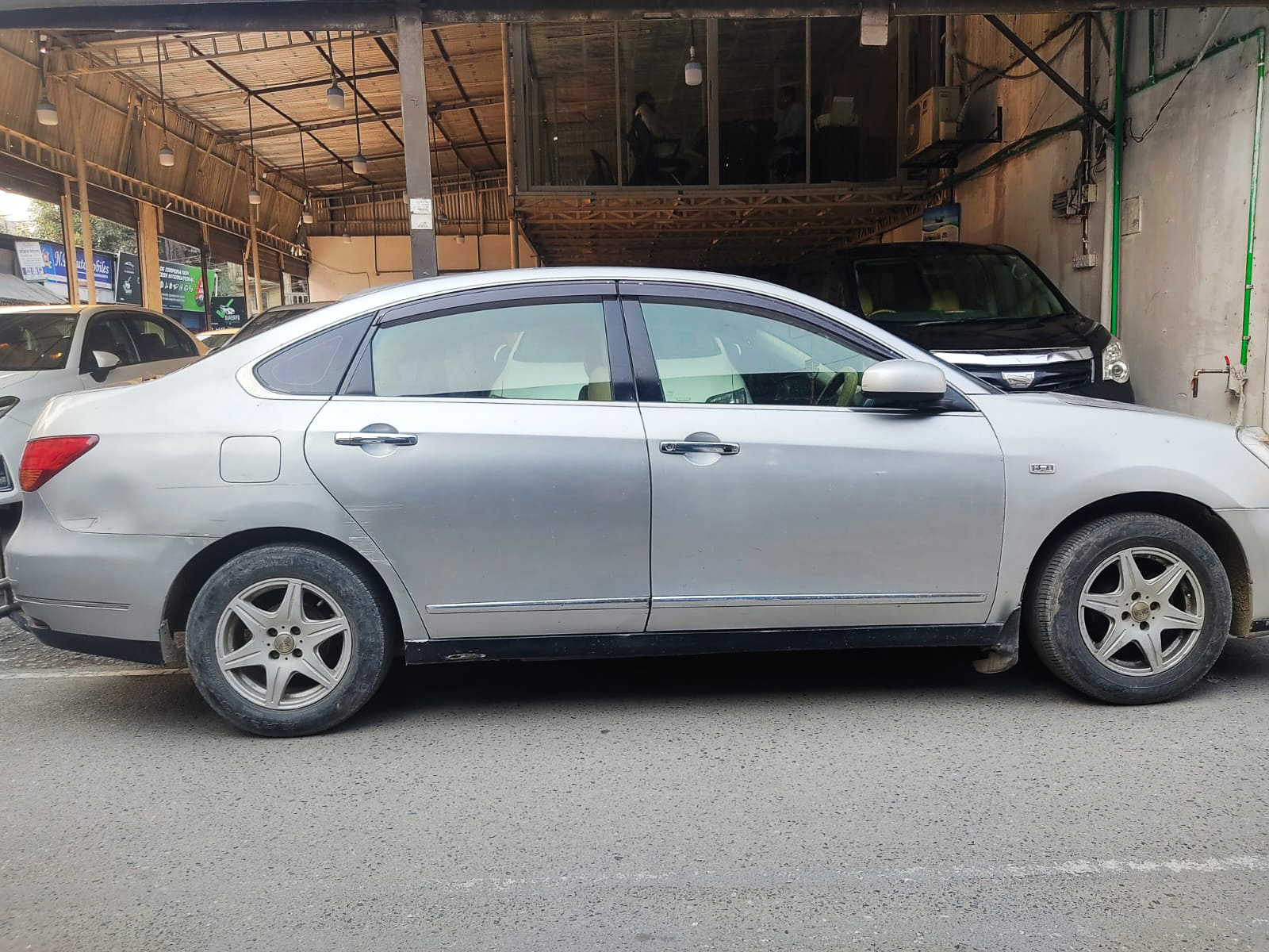 Nissan Bluebird 2006 Model For Sale in Dhaka Vatara