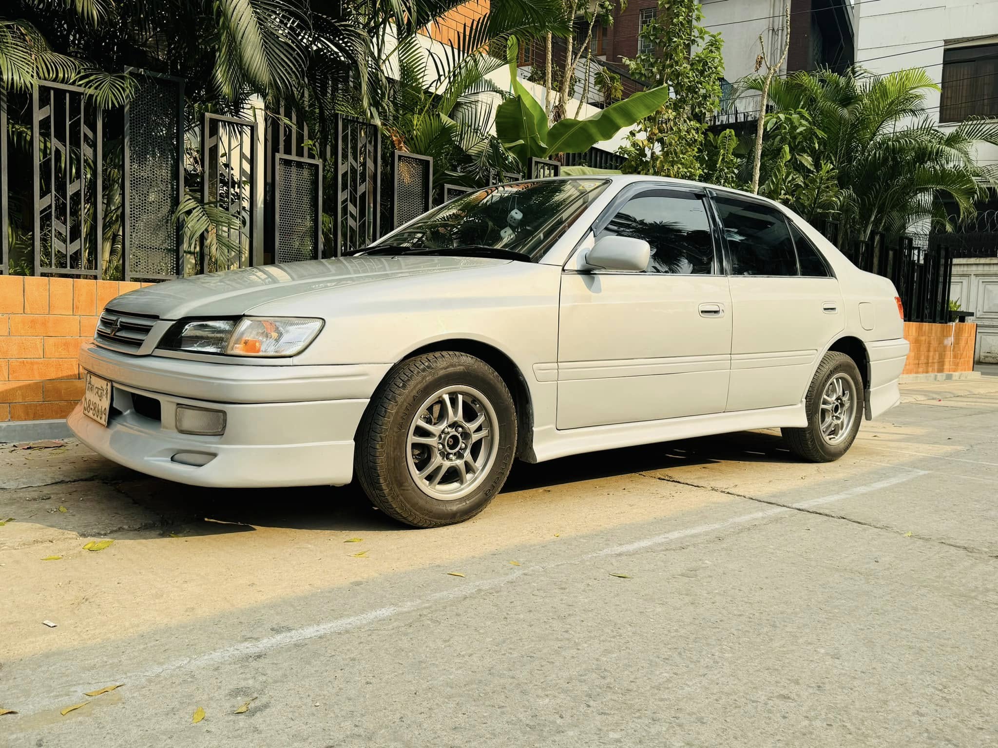 Toyota Corona Premio 1996 Model For Sale in Dhaka