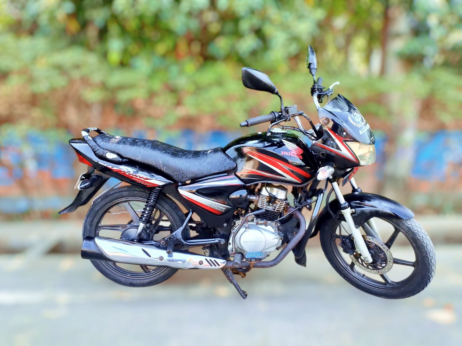 Honda CB Shine 125cc For Sale in Dhaka Uttara