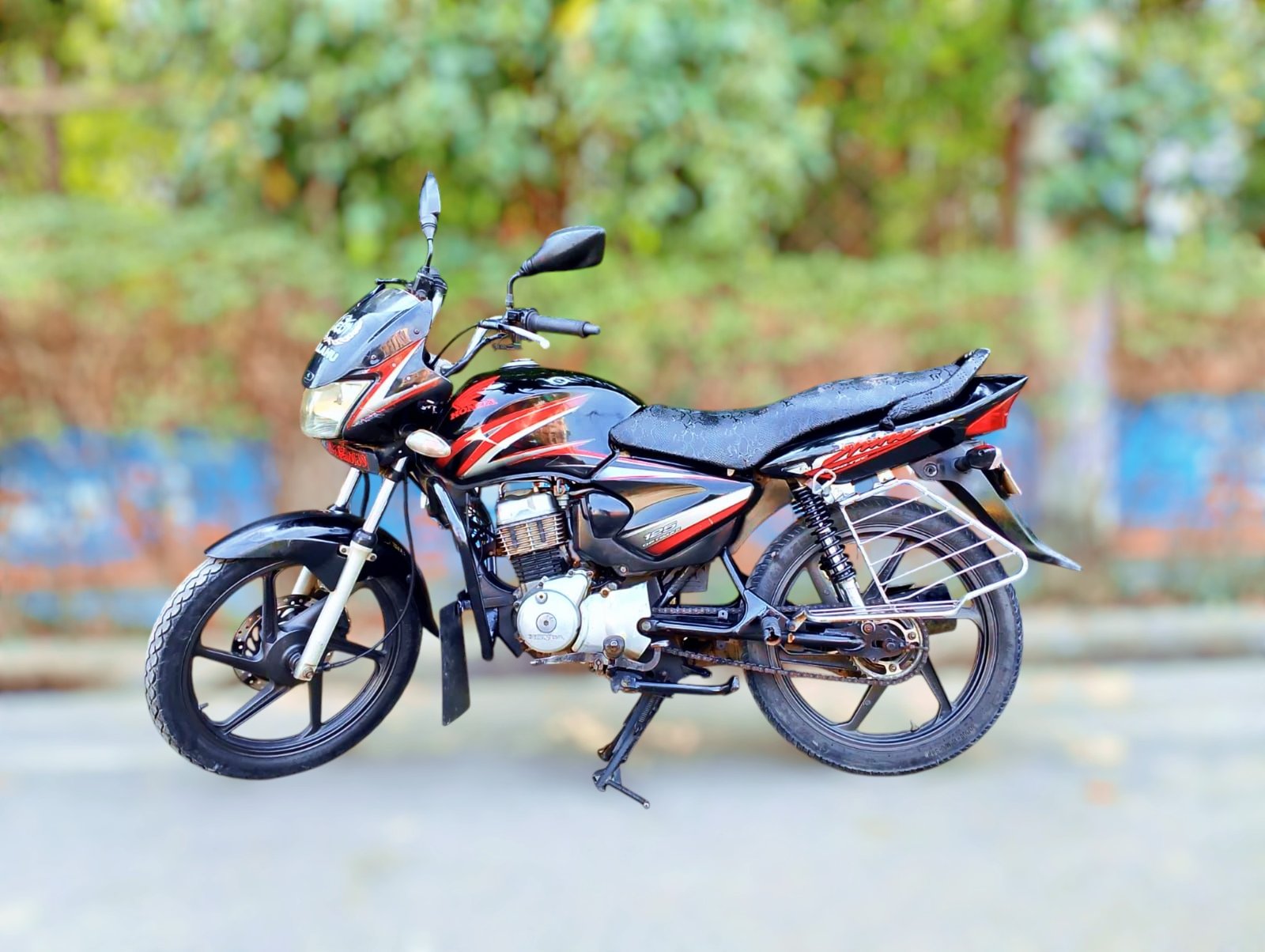 Honda CB Shine 125cc For Sale in Dhaka Uttara