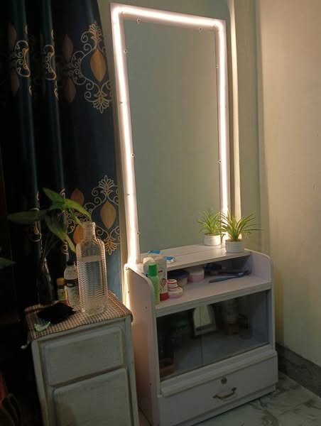 Dressing Table For Sale in Dohar Nawabganj