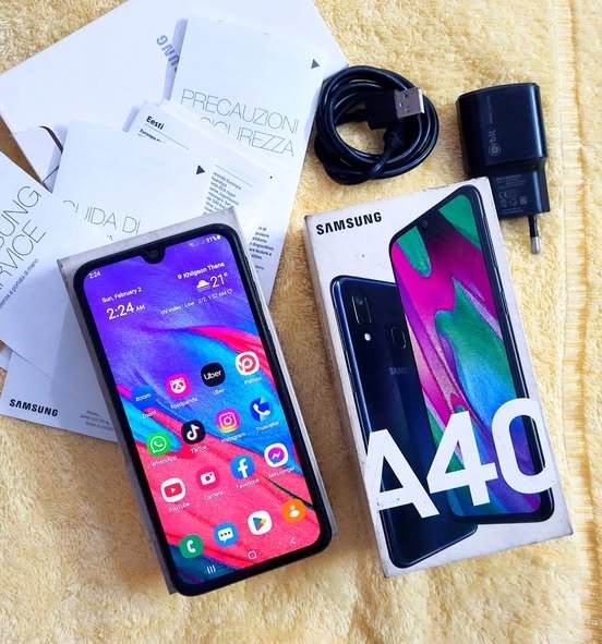 Samsung A40 for Sell