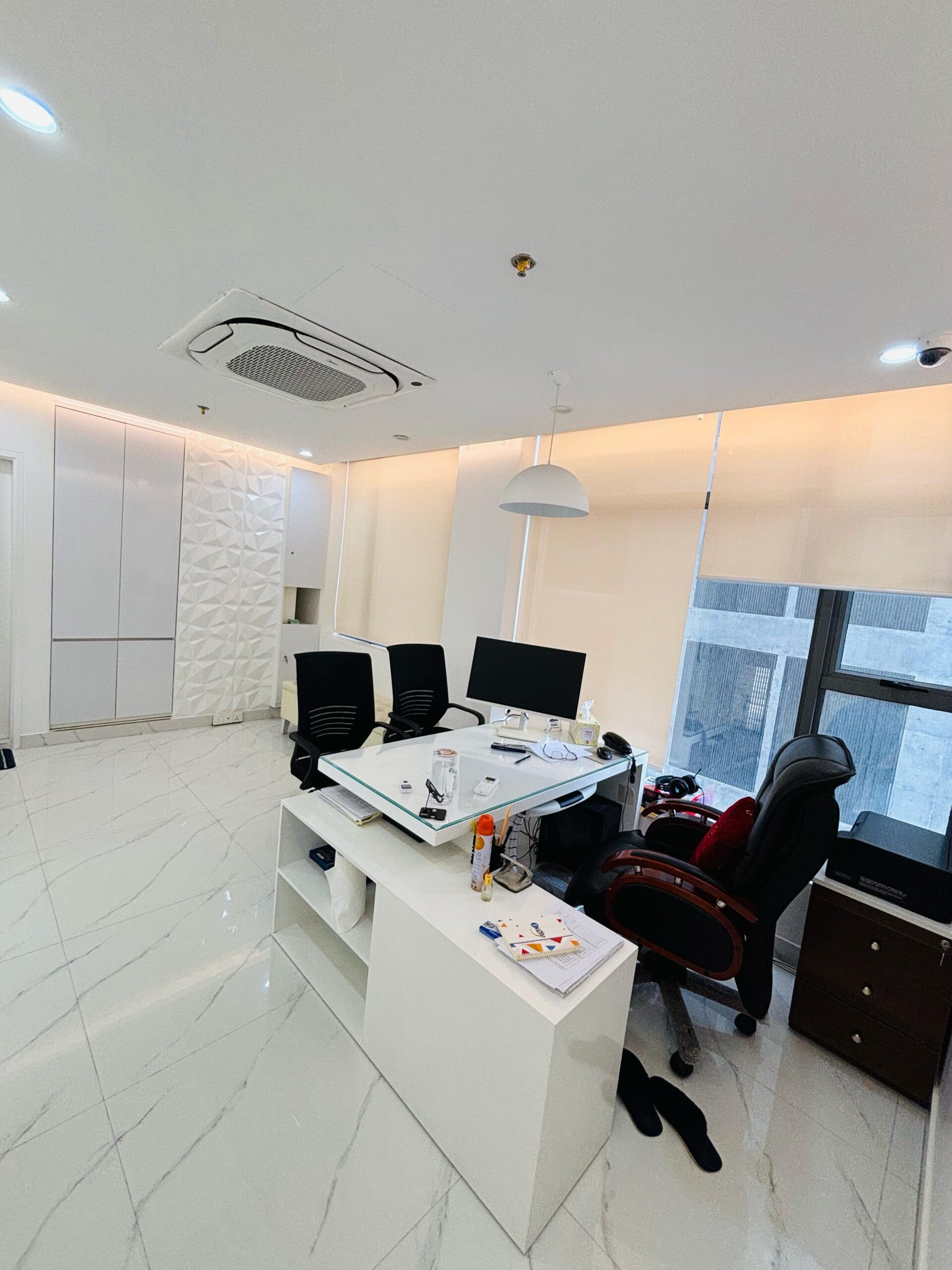 Fully Furnished Office with Premium Amenities