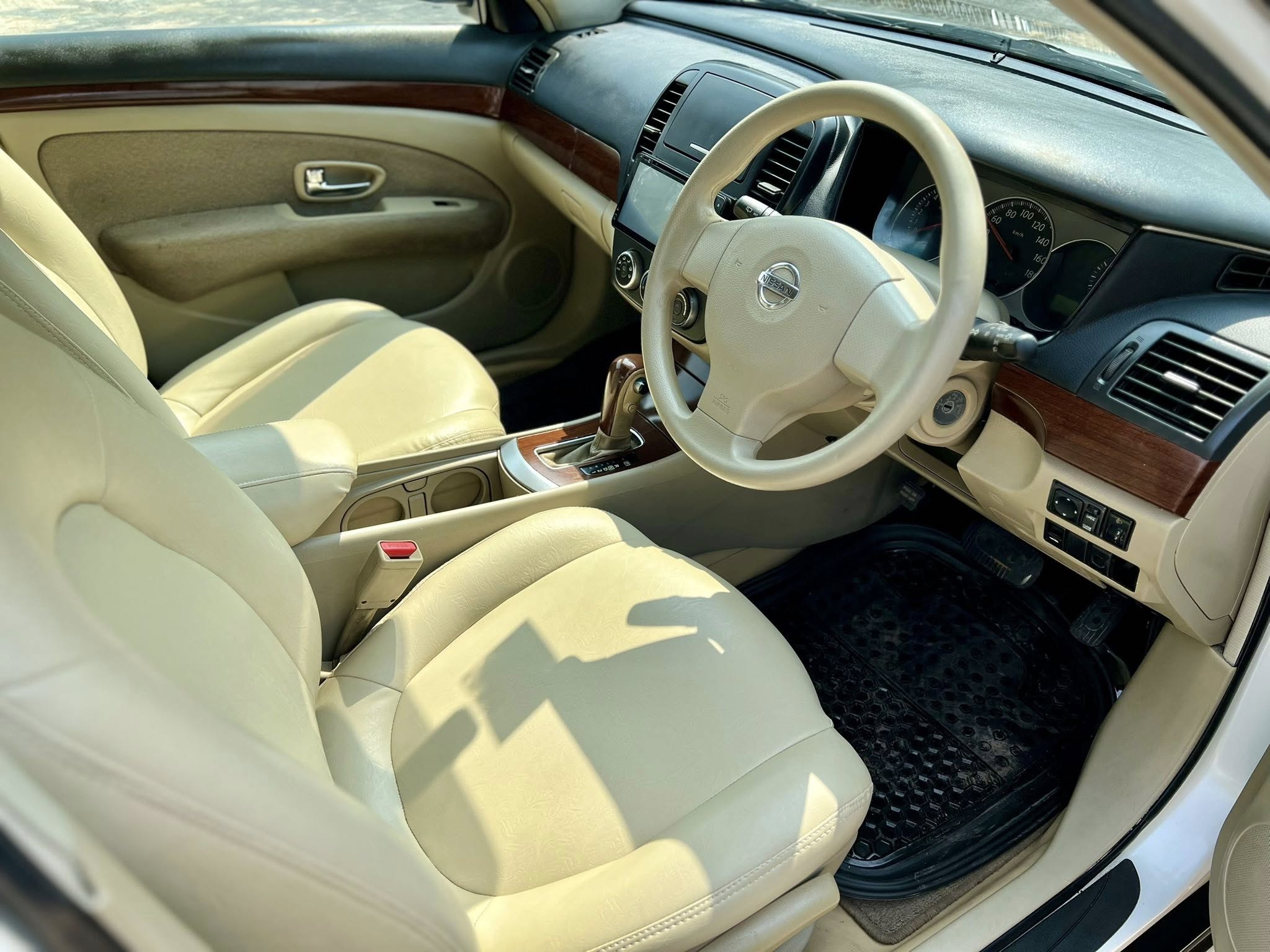 Nissan Bluebird 2006 Model For Sale in Dhaka