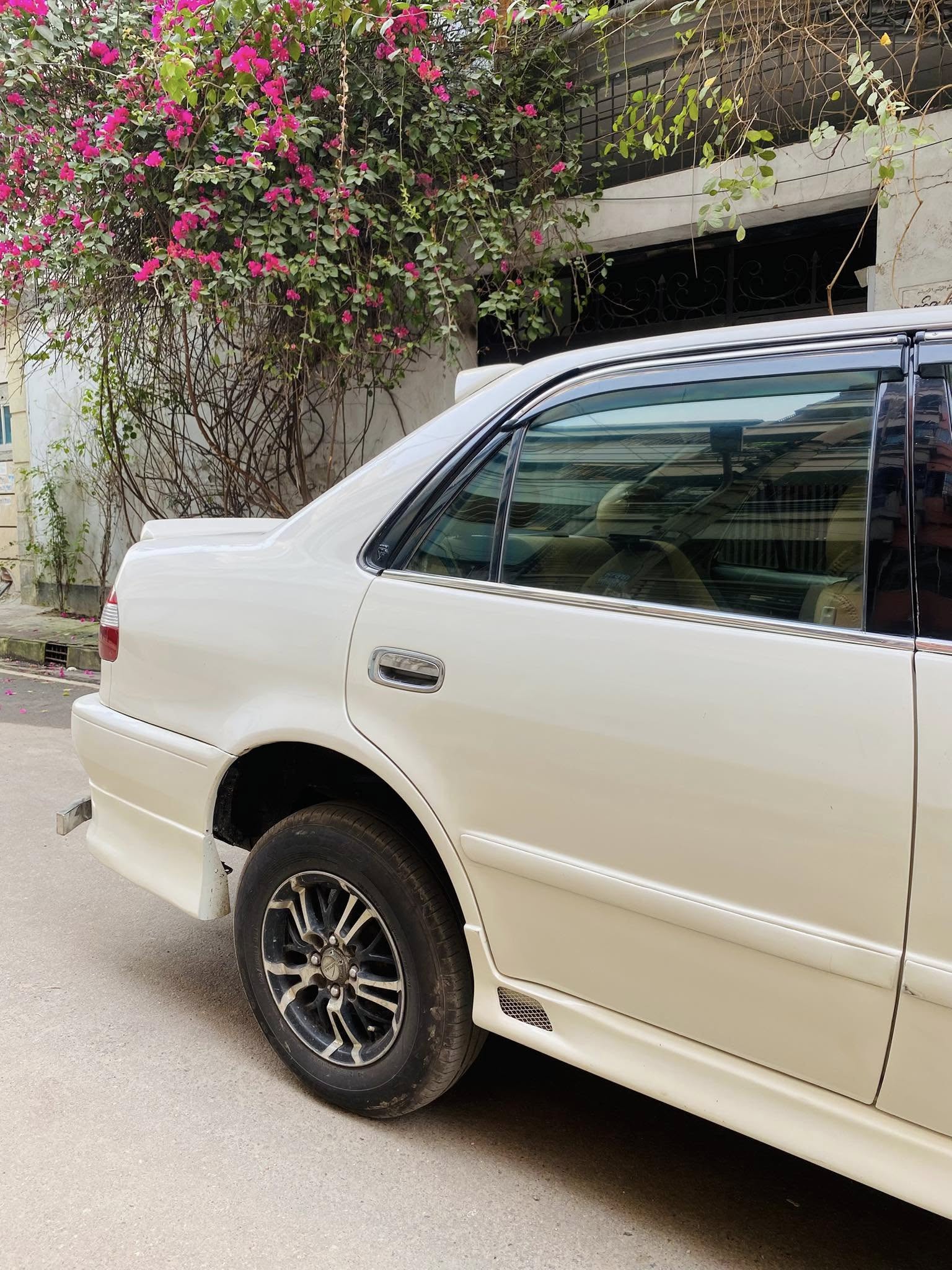 Toyota Corolla 110 For Sale in Dhaka Mohammadpur