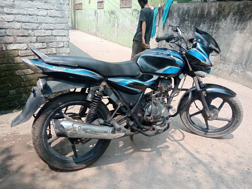 Bajaj Discover 100cc For Sale in Bhairab Kishoreganj