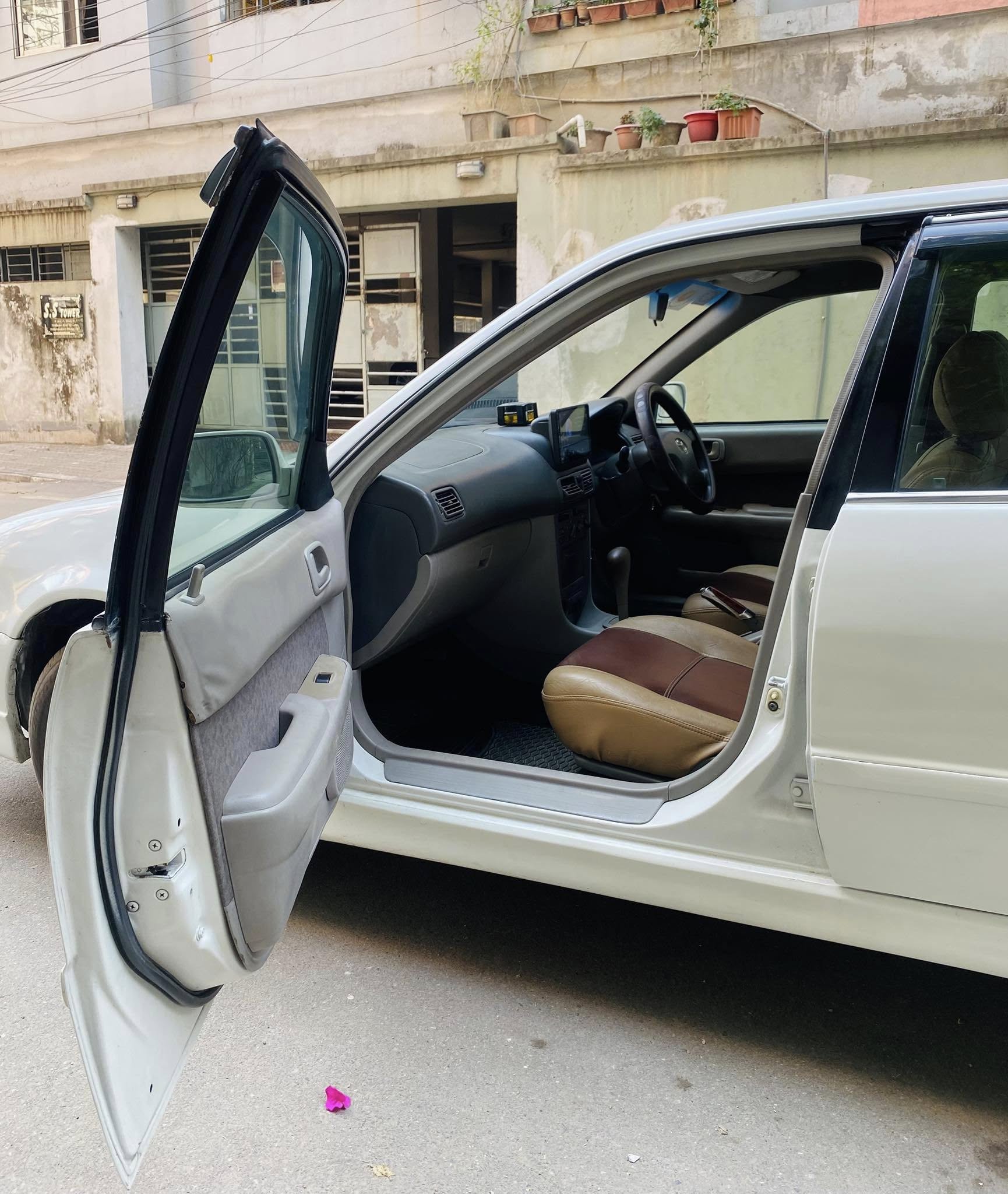 Toyota Corolla 110 For Sale in Dhaka Mohammadpur