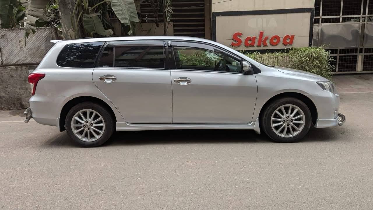 Toyota Fielder 2011 For Sale in Dhaka Shyamoli