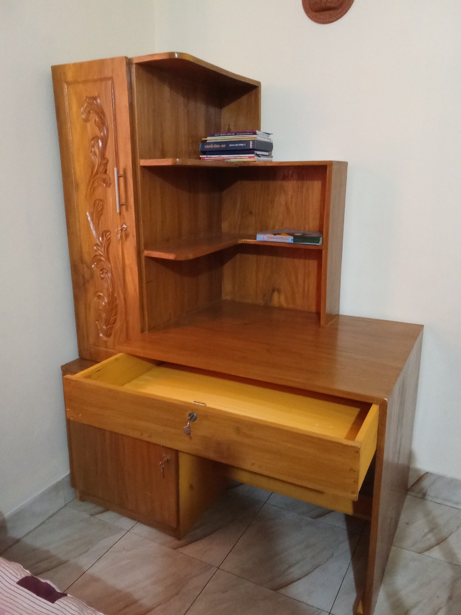 Teak Wood Table For Sale in Chittagong