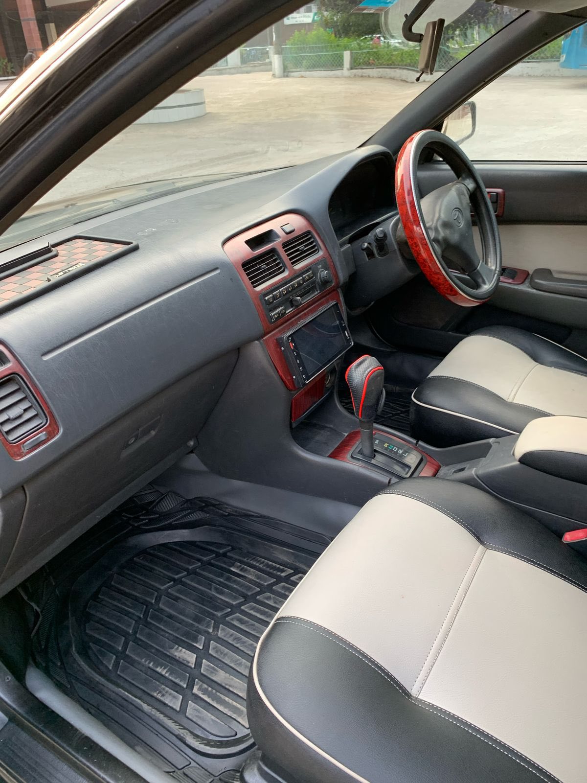 Toyota Vista 1995 Model For Sale in Dhaka