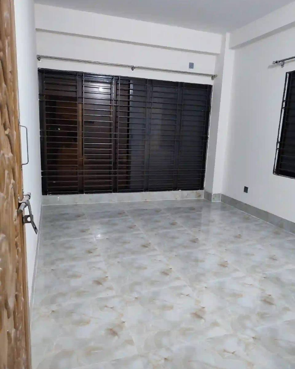 Flat For Rent in Dhaka Mugda