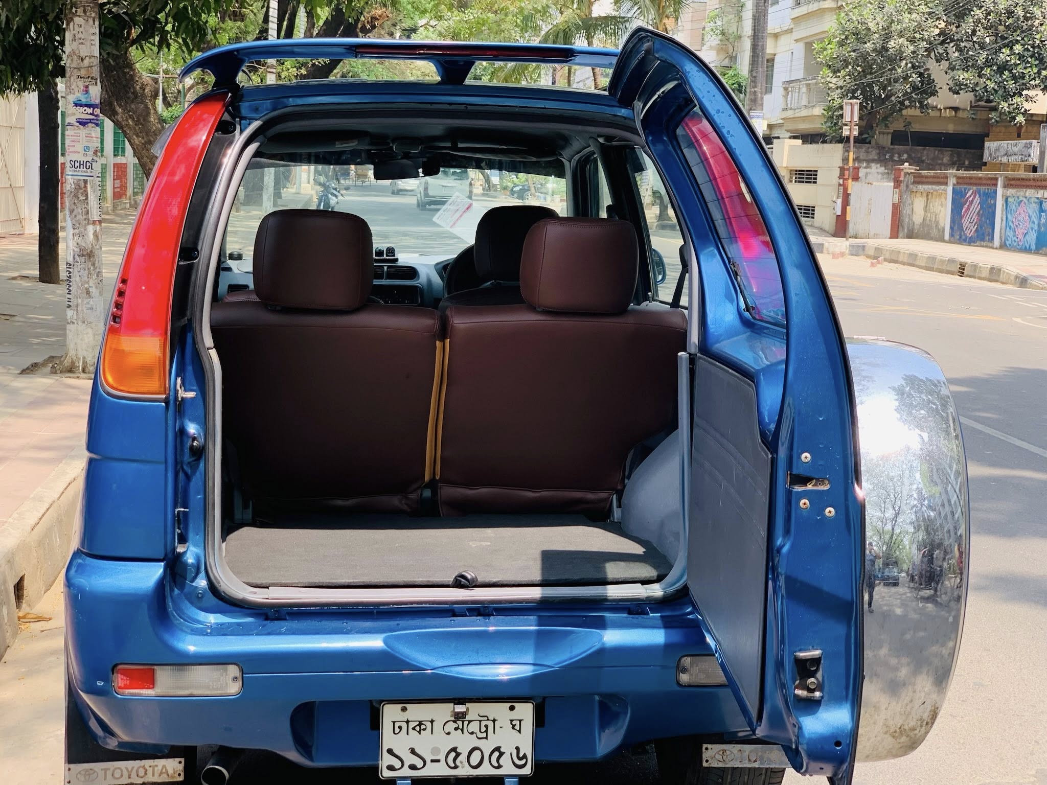 Toyota Cami 2000 Model For Sale in Dhaka Uttara
