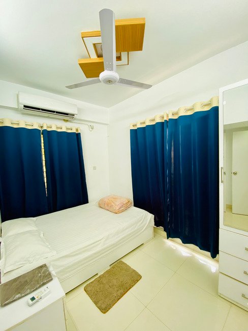 2 Bed Furnished Flat in Bashundhara R/A