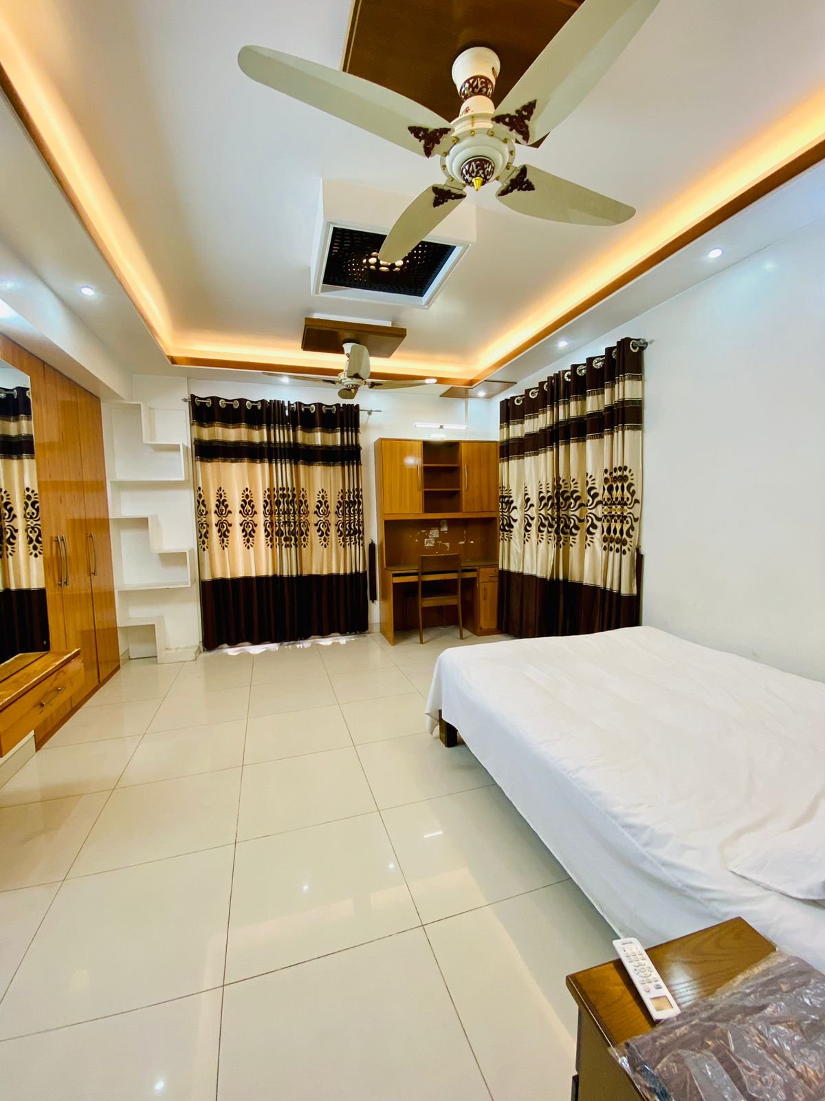 Premium 4 Bed Apartment Rent in Bashundhara R/A
