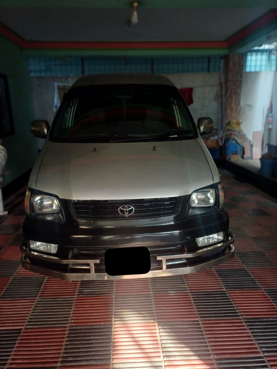 Toyota Noah KR 42 2005 Model For Sale in Chittagong