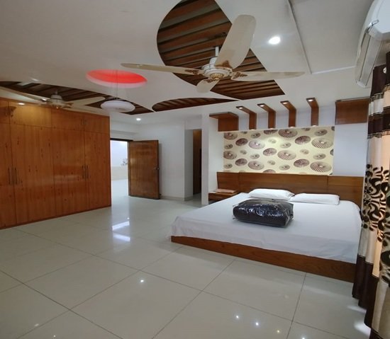 Luxurious 4 BHK Furnished Apartment for Rent in Bashundhara R/A