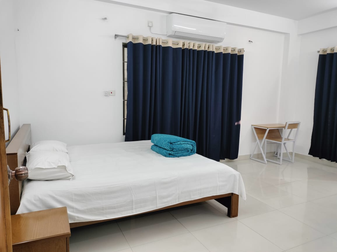 3 Bed Flat for Long-Term Rent in Bashundhara R/A