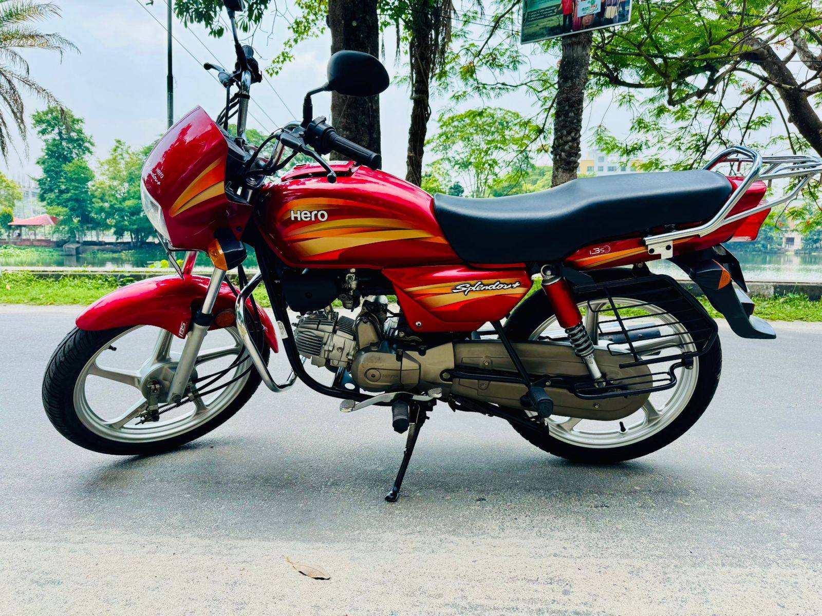 Hero Splendor Plus 2024 Model For Sale in Dhaka
