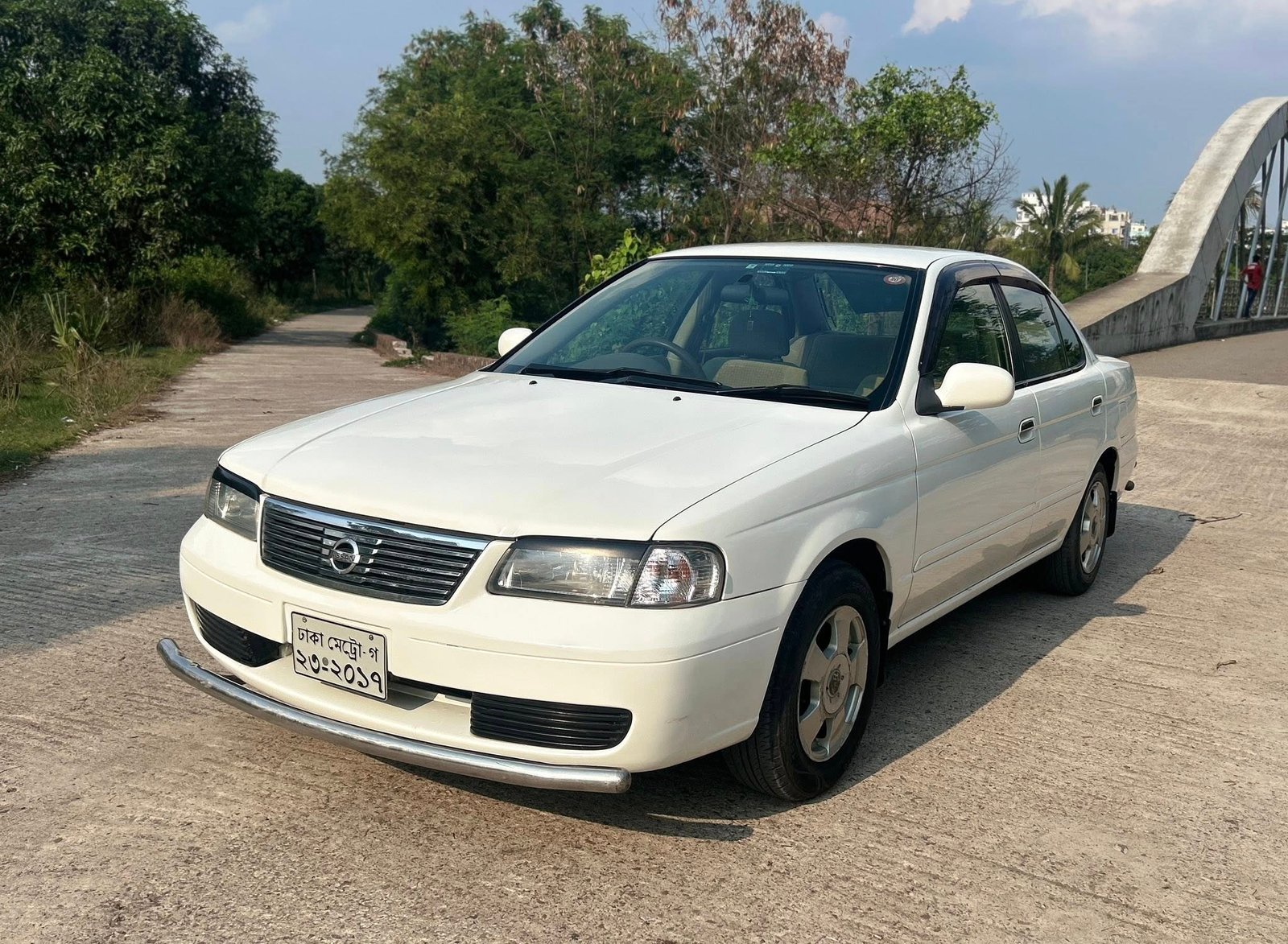 Nissan Sunny TI Shape 2004 For Sale in Dhaka