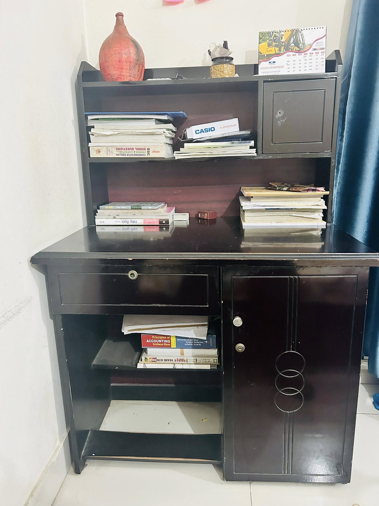 Reading Table For Sale in Dhaka North Banasree