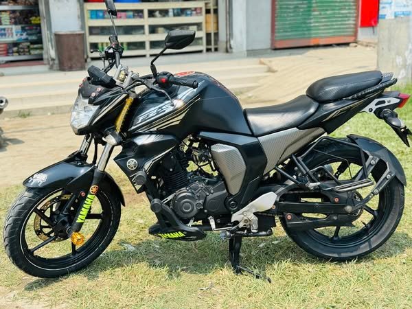 Yamaha FZS V2 2018 Model For Sale in Narsingdi