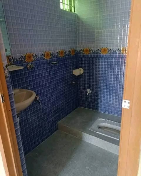 Small Family House For Rent in Khulna Tutpara