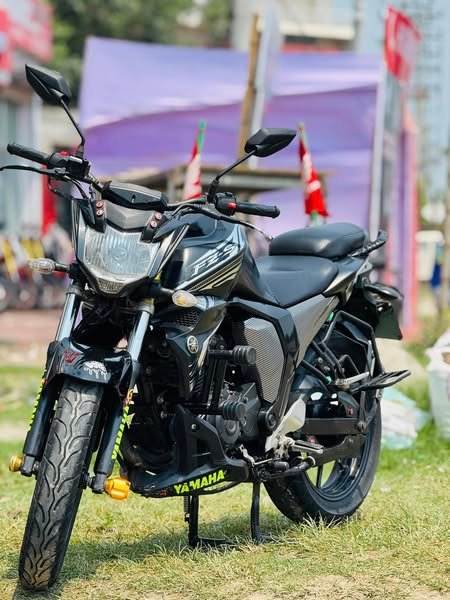 Yamaha FZS V2 2018 Model For Sale in Narsingdi