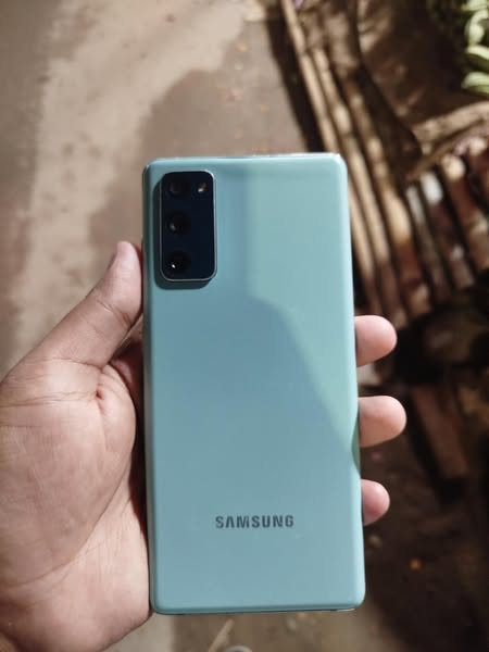 Samsung S20 FE For Sale in Dhaka Mirpur 1