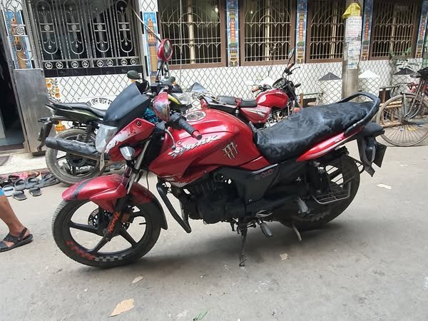 Hero Hunk 2017 Model For Sale in Dhaka