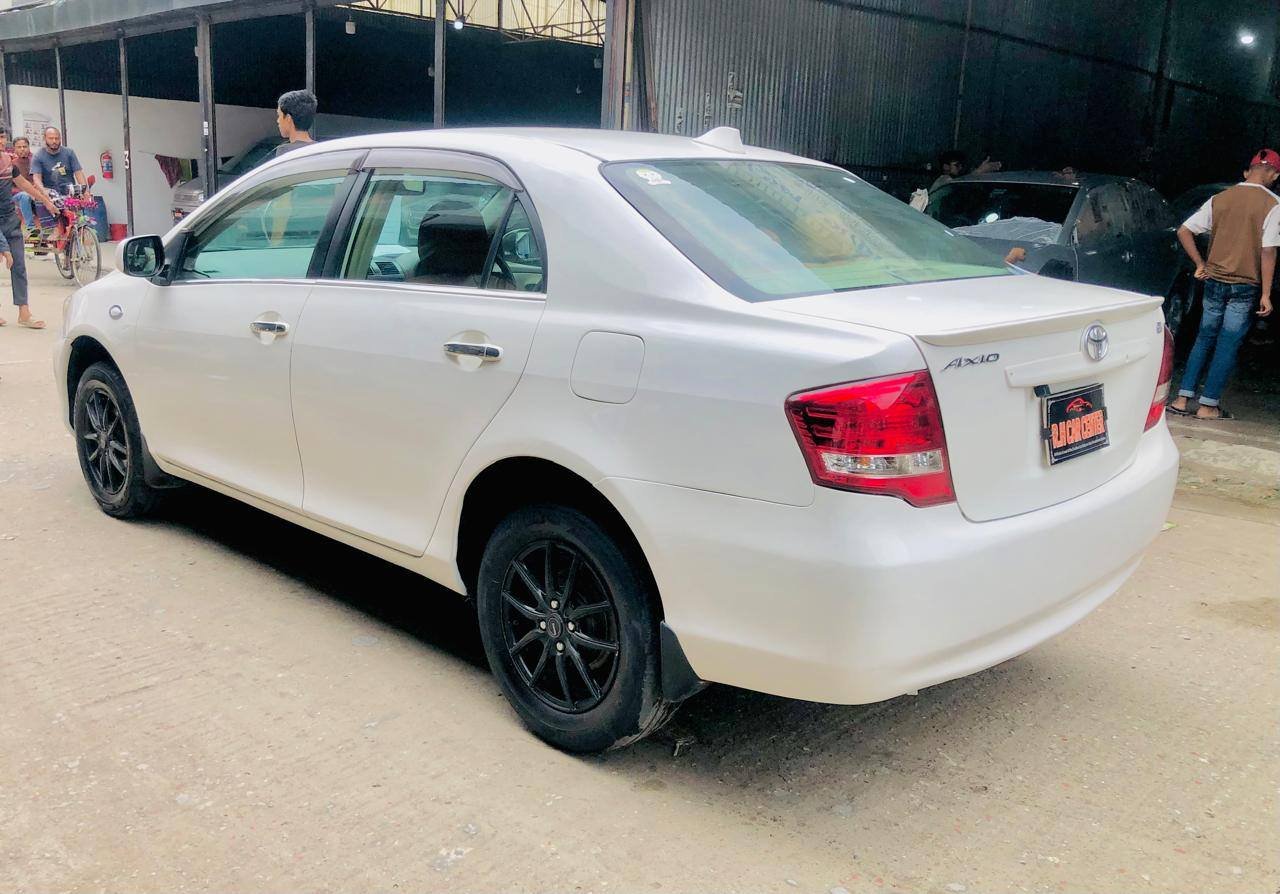 Toyota Axio G 2011 For Sale in Dhaka Baridhara