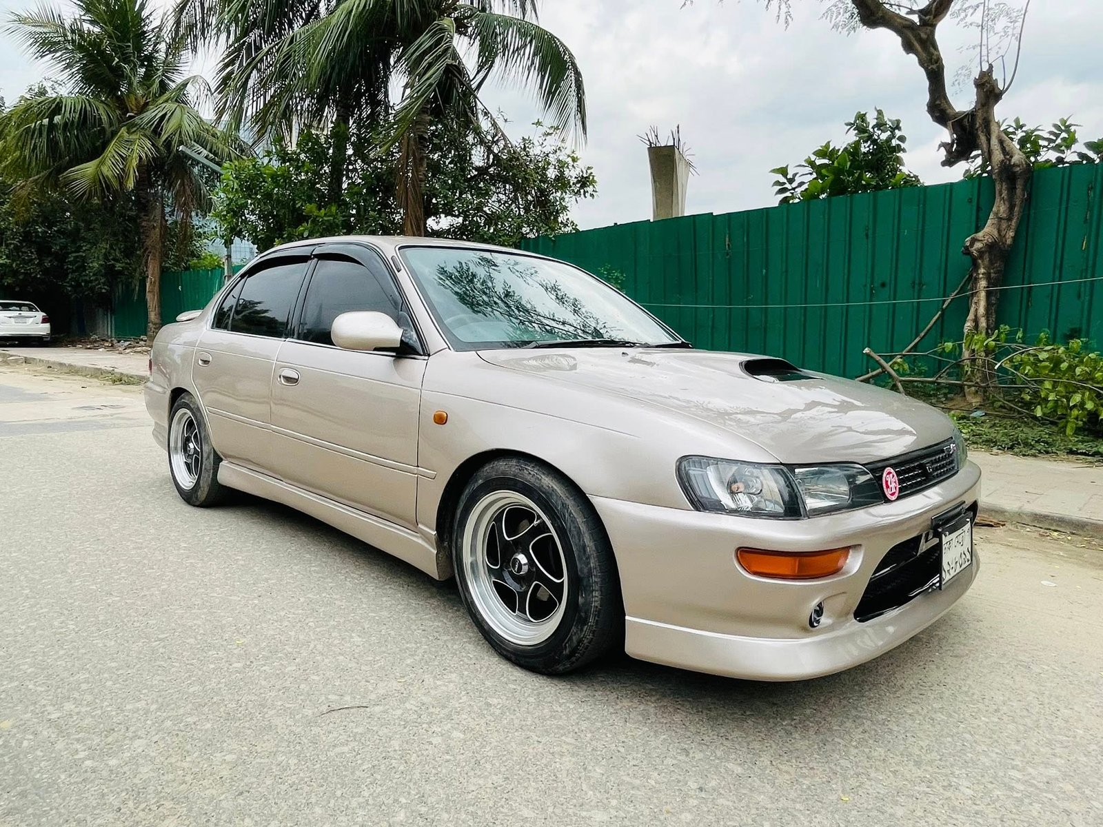 Toyota 100 SE Limited 1994 Model For Sake in Dhaka