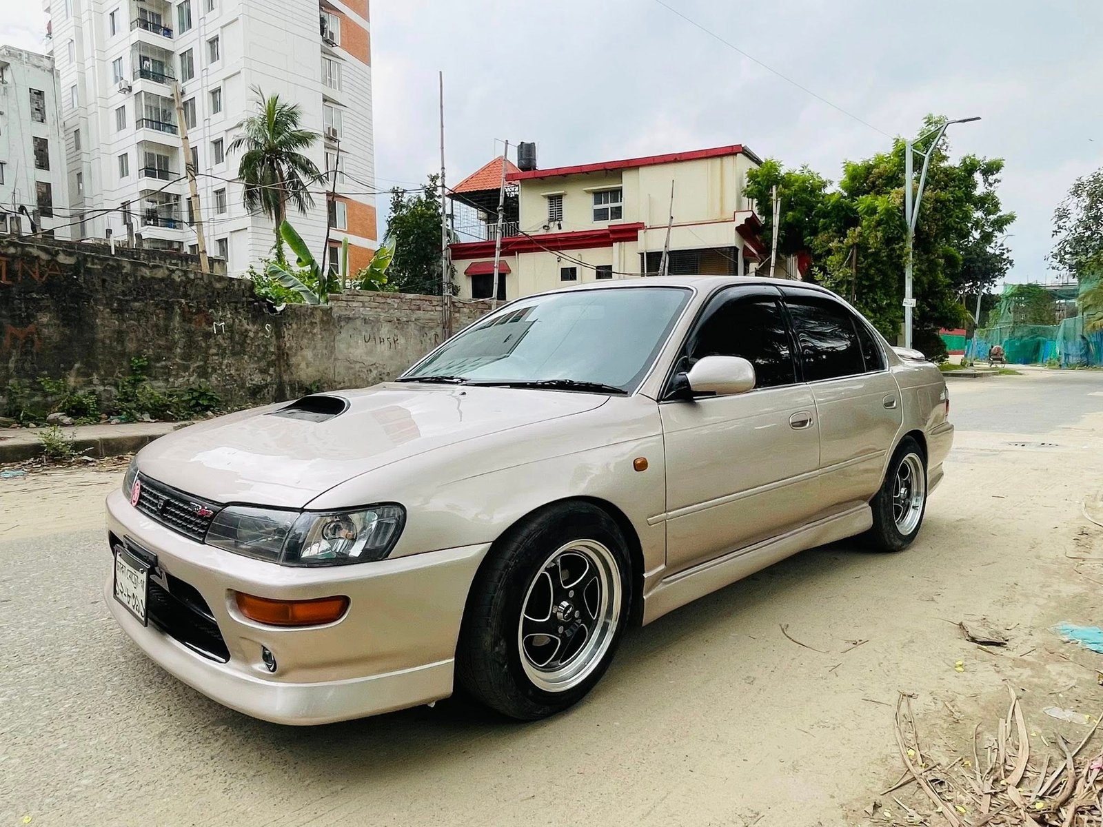 Toyota 100 SE Limited 1994 Model For Sake in Dhaka