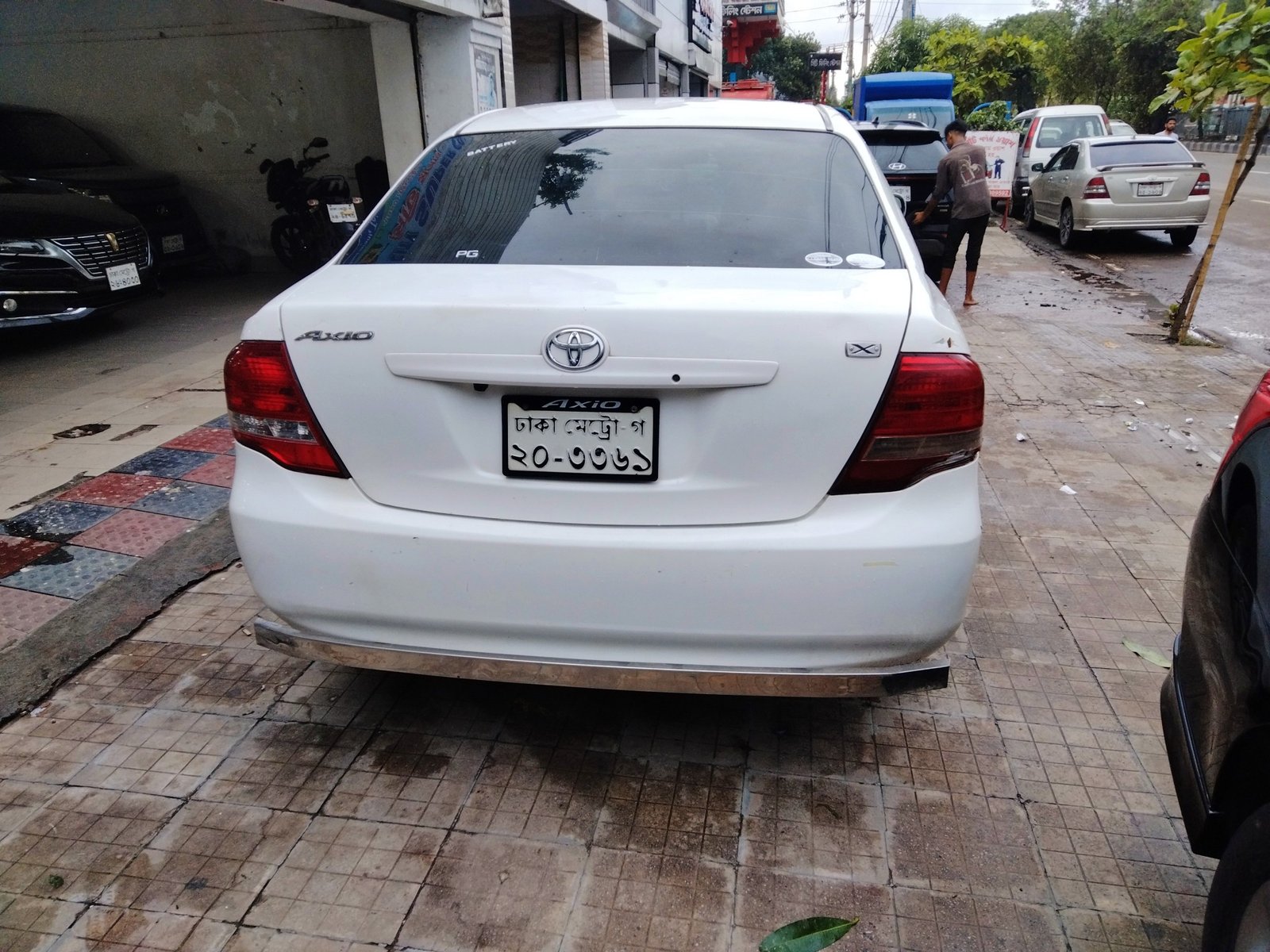 Toyota Axio 2010 Model For Sale in Dhaka
