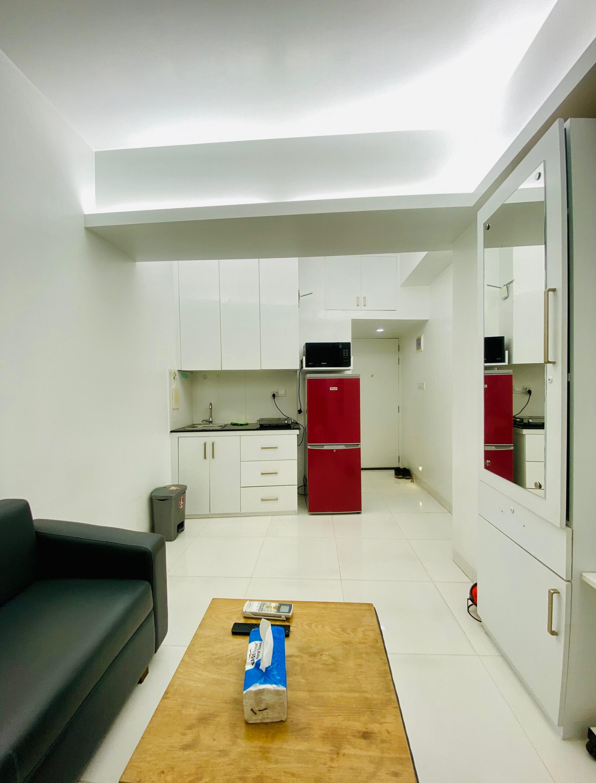 Stylish 1 Room in Bashundhara R/A