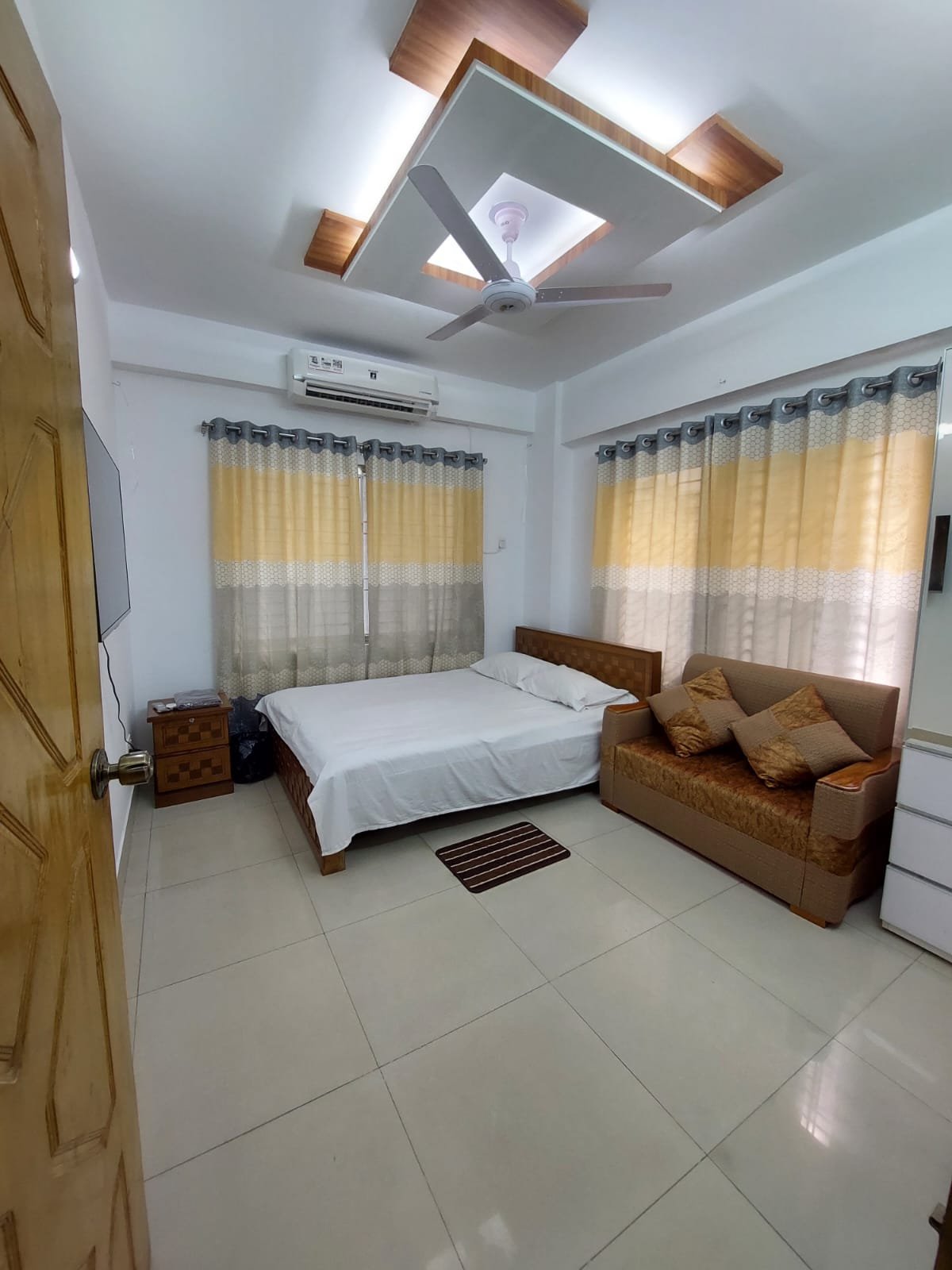 Premium 1BHK Apartment Rent in Bashundhara R/A