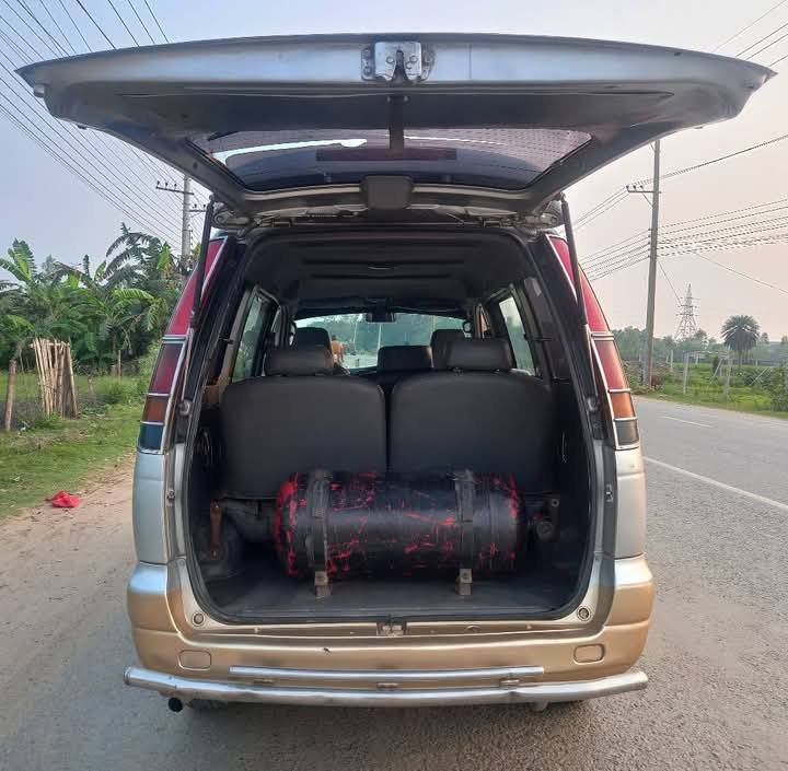 KR42 Noah 1998 Model For Sale in Naogaon