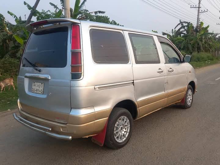 KR42 Noah 1998 Model For Sale in Naogaon