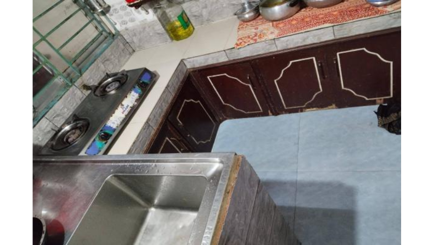 Small Family House To Let in Chittagong Colonel Hut