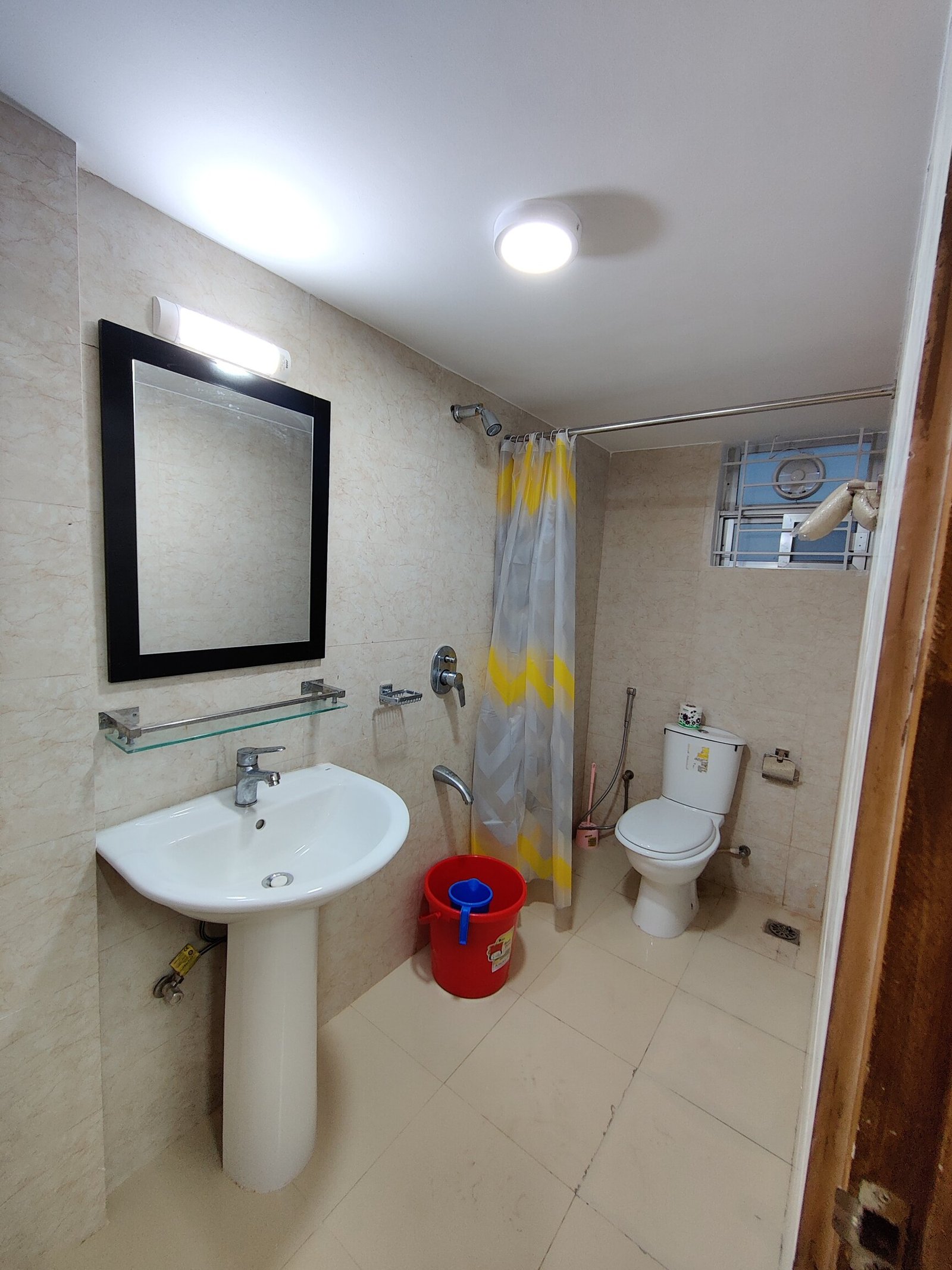 Rent 3BHK in Bashundhara R/A