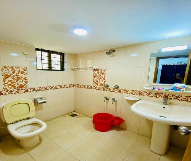 Luxurious 3 Bedroom Apartment for Rent