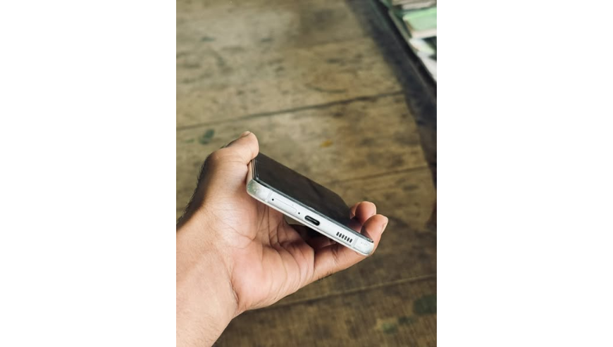 Samsung Galaxy S21 FE For Sale in Dhaka